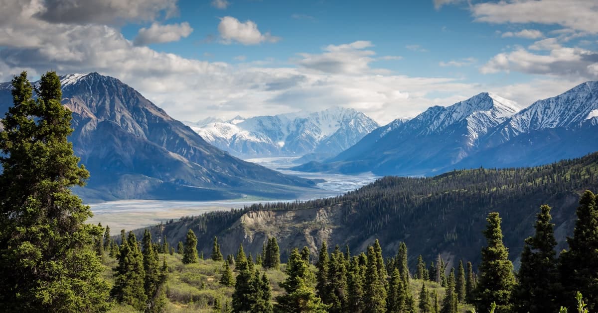 Breathtaking landscape vista symbolizing transformative travel experiences that shift perspective